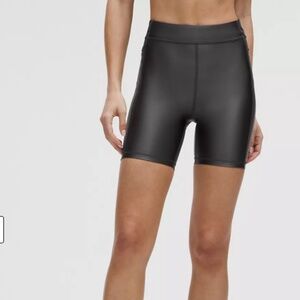 Lululemon Satin Shine High-Rise Short 6" Graphite Grey Women's Size 0 NWT